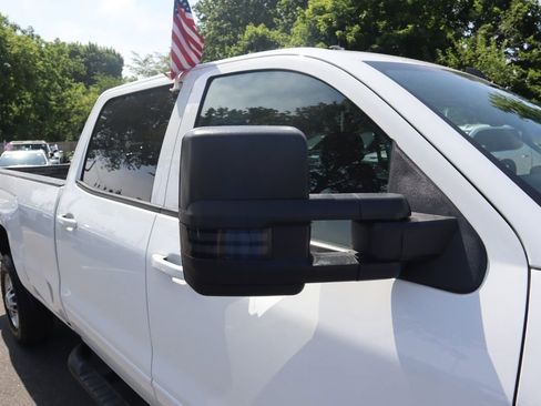 Used 2019 Chevrolet Silverado 2500 LT AWD/4WD image 12
