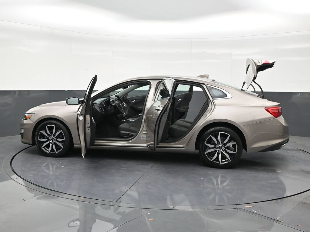 Used 2024 Chevrolet Malibu RS FWD image 30