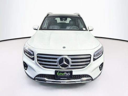 Used 2025 Mercedes-Benz GLB 250 image 2