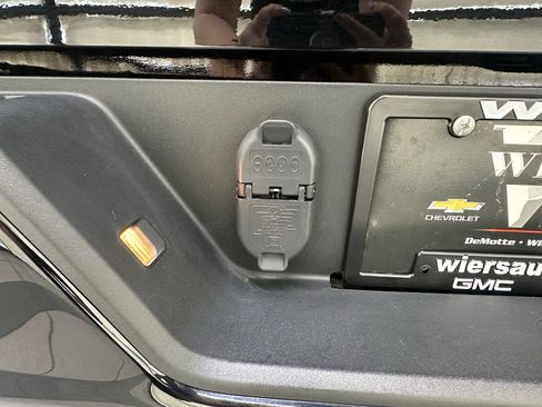 Certified 2023 GMC Sierra 1500 Elevation AWD/4WD image 10