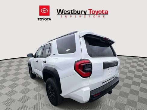Certified 2025 Toyota 4Runner SR5 AWD/4WD image 6