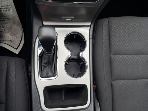Used 2019 Jeep Grand Cherokee Laredo AWD/4WD image 15