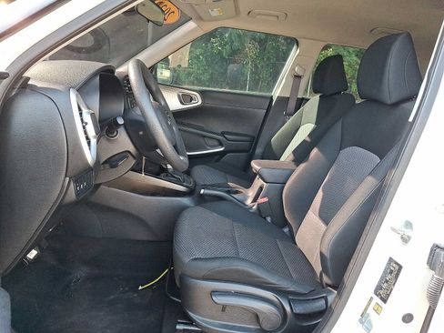 Used 2023 Kia Soul LX FWD image 14