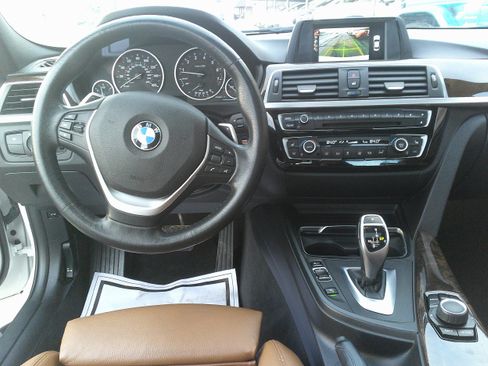 Used 2017 BMW 330i xDrive xDrive image 28