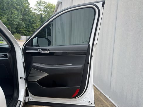 Used 2022 Hyundai Palisade Limited FWD image 22