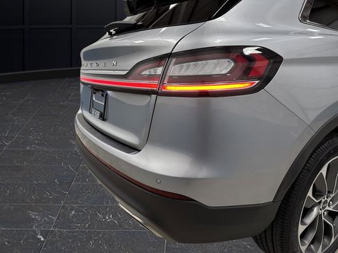 Used 2022 Lincoln Nautilus Reserve image 34