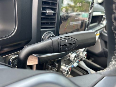 New 2026 Ford F250 Lariat w/ Black Appearance Package AWD/4WD image 13