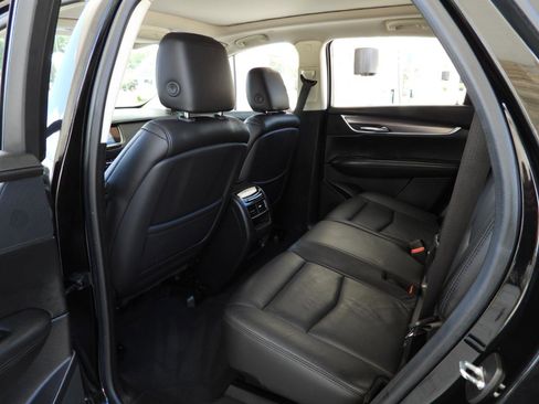 Used 2018 Cadillac XT5 Premium Luxury w/ LPO, Wheel Lock Package AWD/4WD image 39