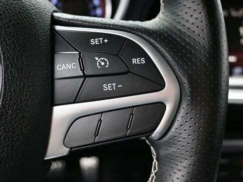 Used 2016 Dodge Challenger SRT w/ Technology Group RWD image 6