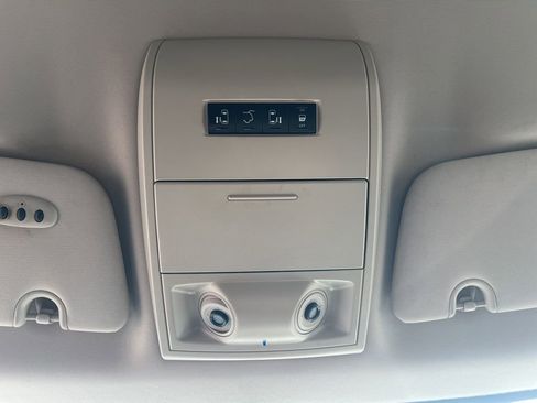 Used 2014 Chrysler Town & Country Touring w/ Trailer Tow Group image 20