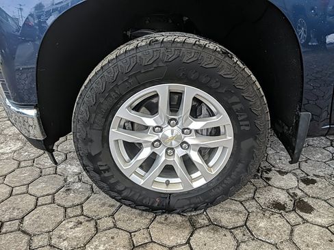 Used 2020 Chevrolet Silverado 1500 LT w/ All-Star Edition image 9