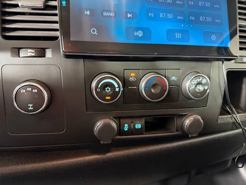 Used 2013 Chevrolet Silverado 2500 LT AWD/4WD image 20