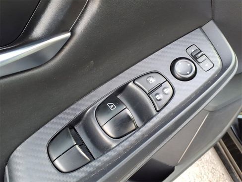 Used 2024 Nissan Sentra SV image 11