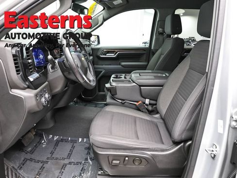 Used 2022 Chevrolet Silverado 1500 LT AWD/4WD image 14