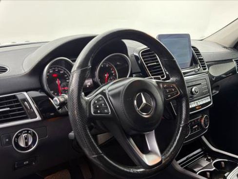 Used 2017 Mercedes-Benz GLS 550 4MATIC w/ Driver Assistance Package image 26