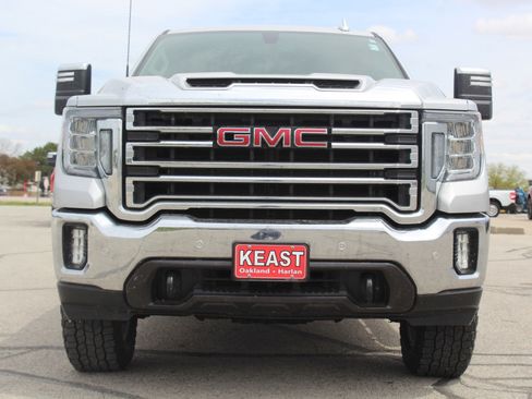 Used 2020 GMC Sierra 2500 SLT w/ Driver Alert Package I AWD/4WD image 2