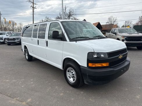 Used 2024 Chevrolet Express 3500 LS image 7