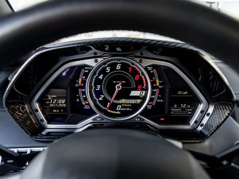 Used 2013 Lamborghini Aventador LP 700-4 image 17