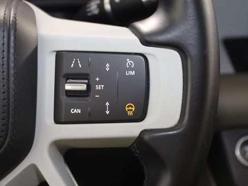 Used 2020 Land Rover Defender 110 SE AWD/4WD image 37