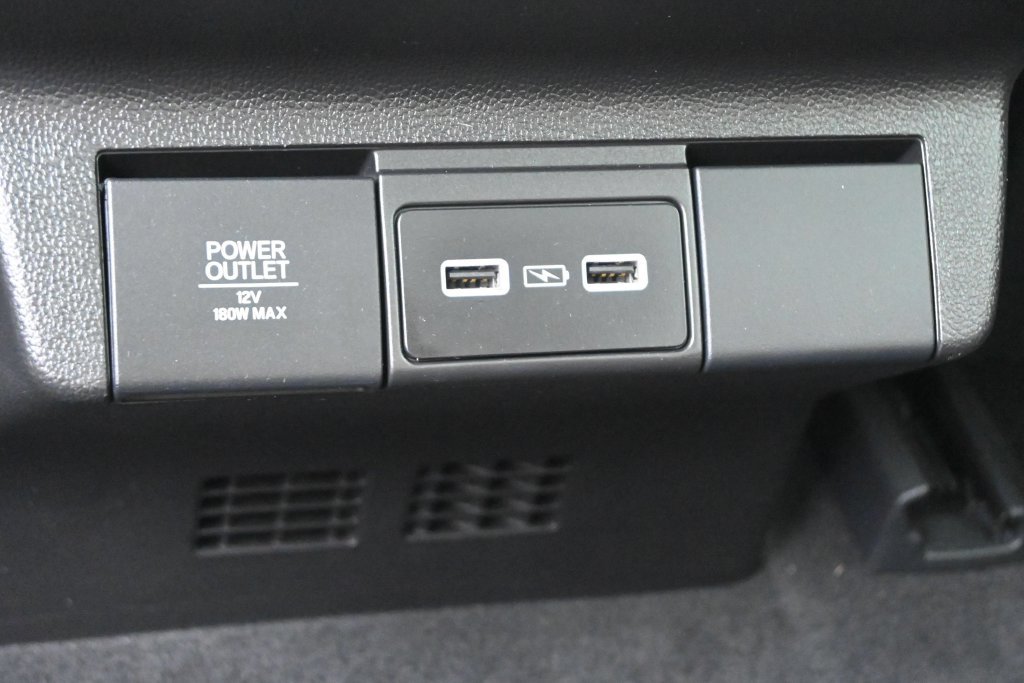 Used 2023 Acura MDX w/ Technology Package FWD image 23