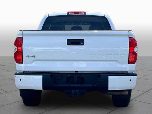 Used 2017 Toyota Tundra SR5 w/ SR5 Upgrade Package AWD/4WD image 4