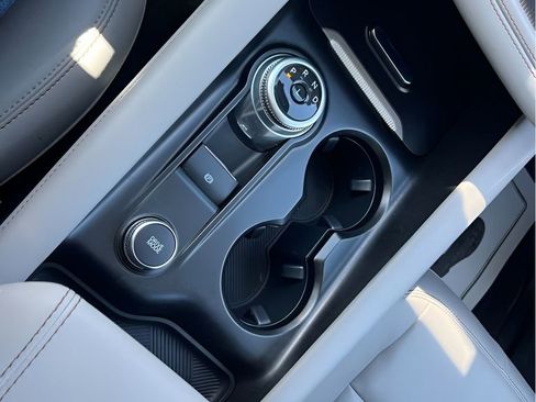 Used 2025 Ford Explorer Active w/ Active Comfort Package image 26