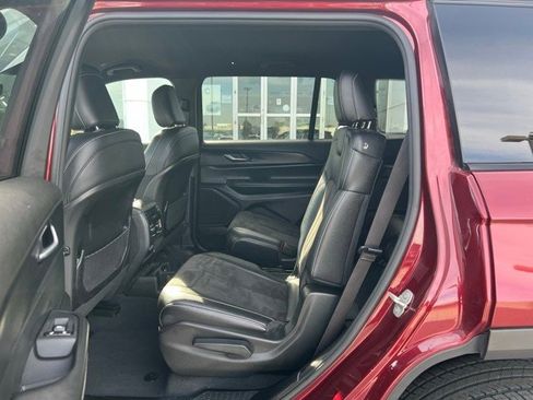 Certified 2023 Jeep Grand Cherokee L Laredo image 21