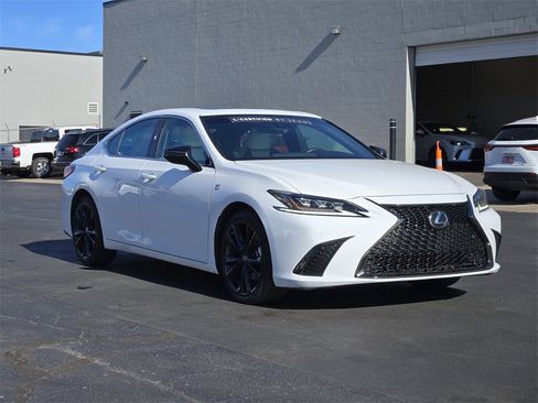 Certified 2021 Lexus ES 350 F Sport w/ Special Edition image 3