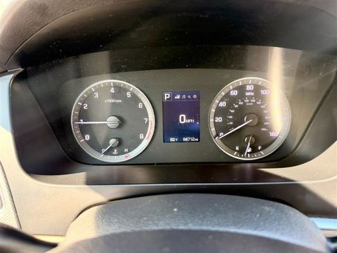 Used 2015 Hyundai Sonata SE FWD image 12