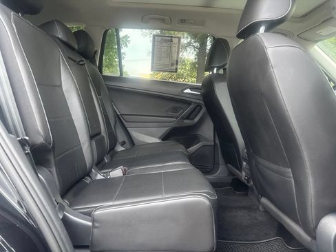 Used 2021 Volkswagen Tiguan SEL AWD/4WD image 54