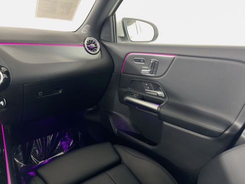 Used 2023 Mercedes-Benz GLA 250 image 29