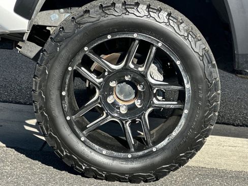 Used 2019 Toyota Tacoma 4x4 Double Cab image 26