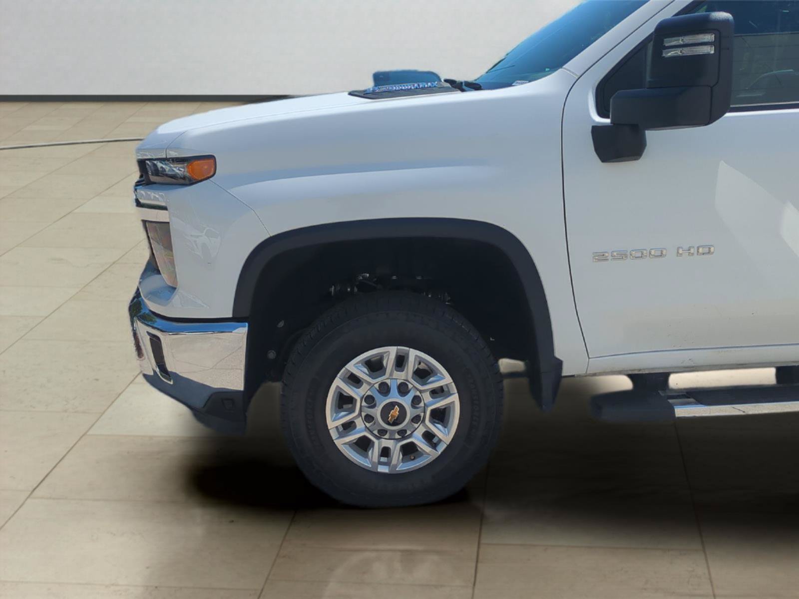 Used 2025 Chevrolet Silverado 2500 LT w/ Convenience Package AWD/4WD image 10