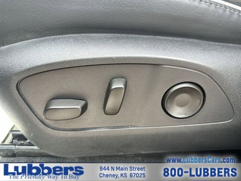 Used 2025 Buick Enclave Sport Touring FWD image 12