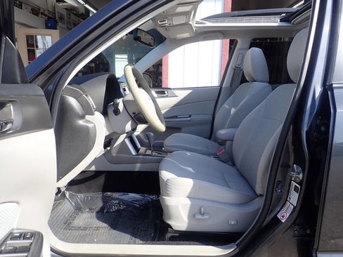 Used 2013 Subaru Forester 2.5X Premium w/ Popular Pkg 3 image 10