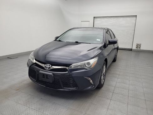 Used 2016 Toyota Camry SE w/ Moonroof Package FWD image 15