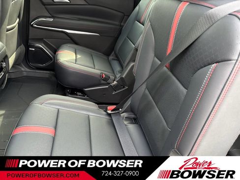 New 2026 Chevrolet Traverse RS w/ LPO, Floor Liner Package AWD/4WD image 5