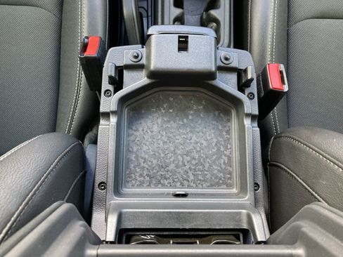 Used 2023 Jeep Gladiator Sport image 28