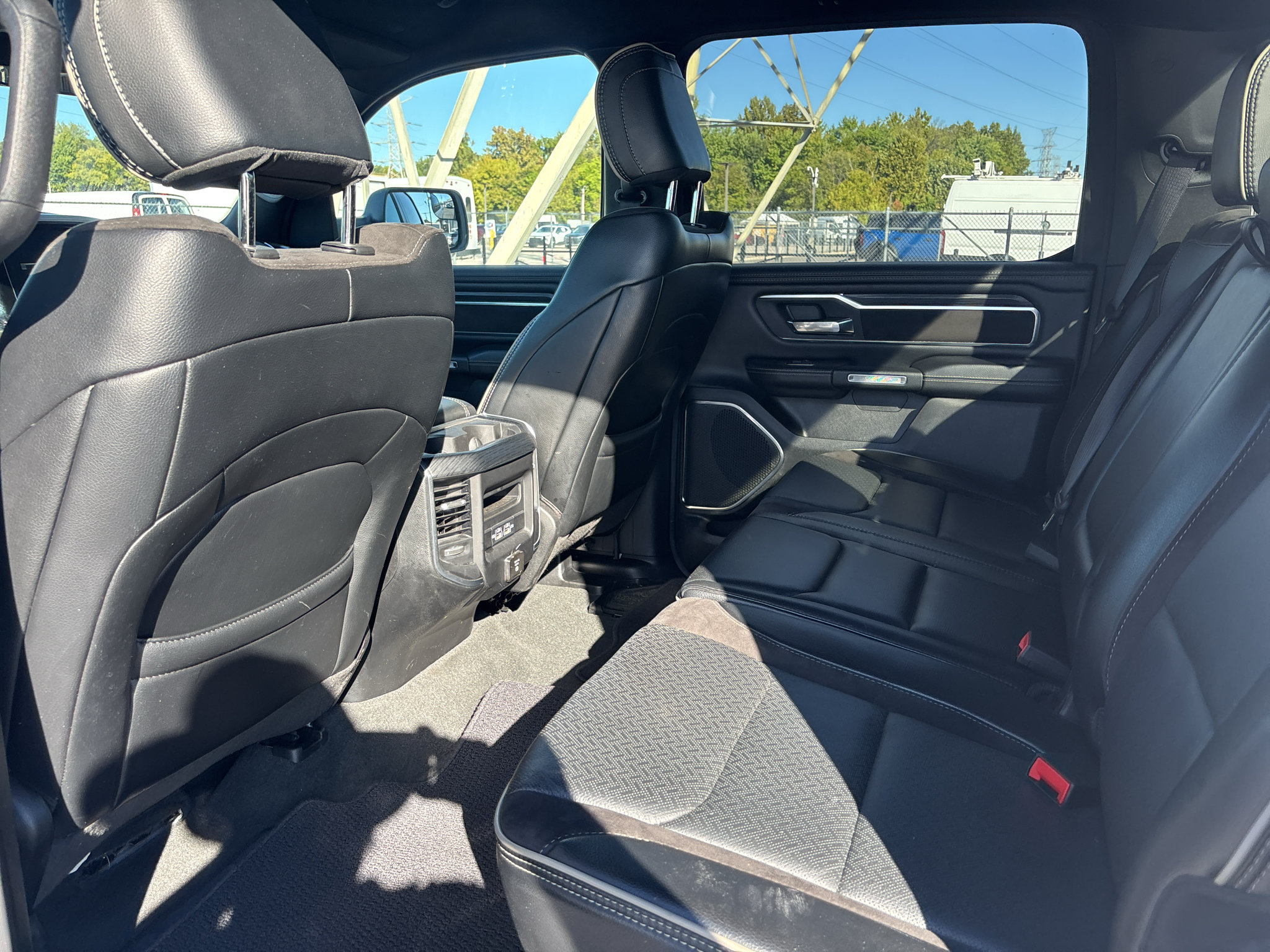 Used 2024 RAM 1500 Laramie RWD image 13