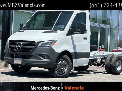Used 2024 Mercedes-Benz Sprinter 4500 image 1