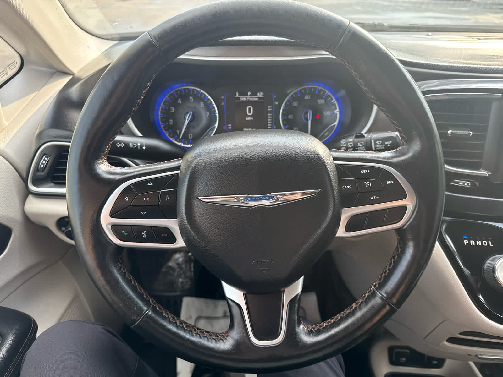Used 2020 Chrysler Pacifica Touring-L FWD image 22
