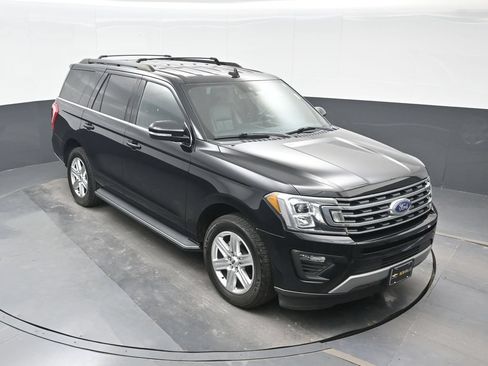 Used 2020 Ford Expedition XLT w/ Equipment Group 202A RWD image 24