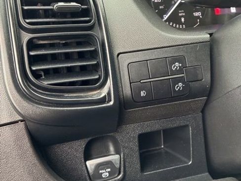 Used 2024 RAM ProMaster 2500 w/ Convenience Group image 27