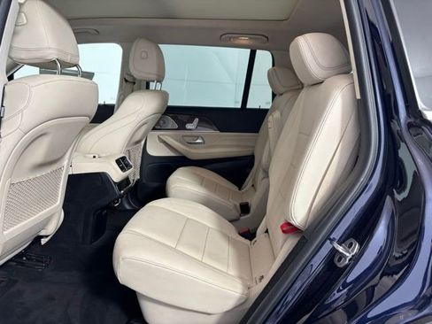 Used 2022 Mercedes-Benz GLS 450 4MATIC image 19
