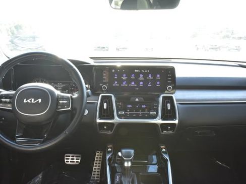 Used 2023 Kia Sorento EX AWD/4WD image 39