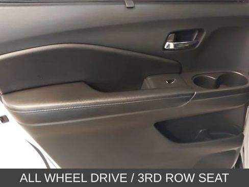 Used 2020 Honda Pilot Elite image 31