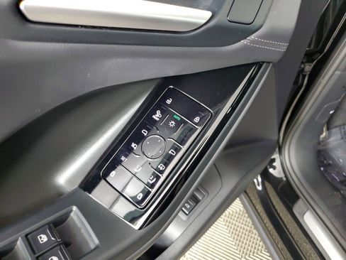 Certified 2025 Audi SQ6 e-tron Prestige w/ 21" Black Optic Wheel Package image 28