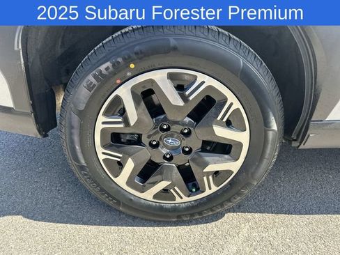 Used 2025 Subaru Forester Premium w/ Convenience Package #1 AWD/4WD image 29