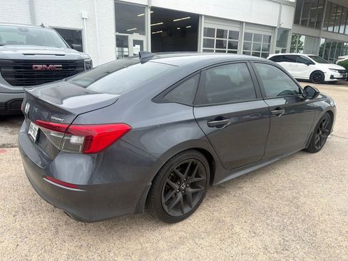 Used 2022 Honda Civic Sport image 3