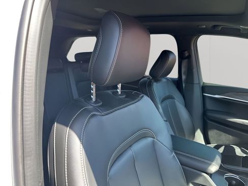 New 2026 Jeep Grand Cherokee Limited w/ Limited Altitude Package RWD image 16
